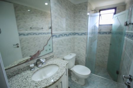 Apartamento para alugar com 107m², 3 quartos e 2 vagas Apartamento para alugar com 107m², 3 quartos e 2 vagasBanheiro da Suíte