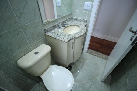 Apartamento para alugar com 107m², 3 quartos e 2 vagas Apartamento para alugar com 107m², 3 quartos e 2 vagasBanheiro