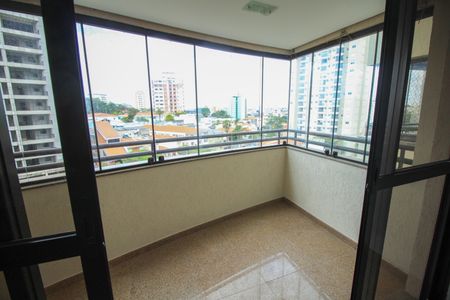 Apartamento para alugar com 107m², 3 quartos e 2 vagas Apartamento para alugar com 107m², 3 quartos e 2 vagasSacada