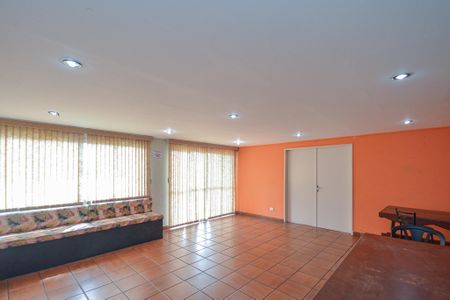 Apartamento à venda com 102m², 2 quartos e 1 vaga Apartamento à venda com 102m², 2 quartos e 1 vagaÁrea comum - Salão de festas