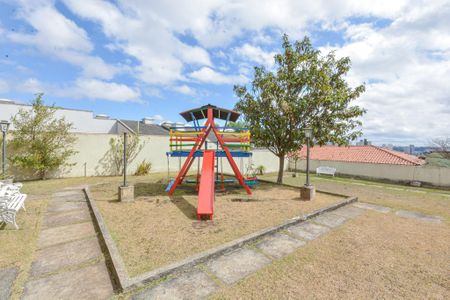 Apartamento à venda com 102m², 2 quartos e 1 vaga Apartamento à venda com 102m², 2 quartos e 1 vagaÁrea comum - Playground