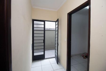 Casa para alugar com 120m², 4 quartos e 2 vagas Casa para alugar com 120m², 4 quartos e 2 vagasHall