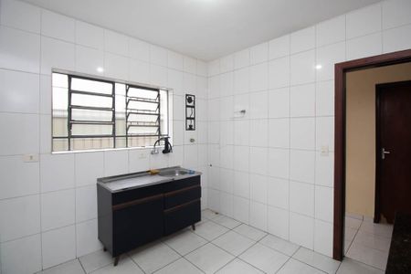 Casa para alugar com 120m², 4 quartos e 2 vagas Casa para alugar com 120m², 4 quartos e 2 vagasCozinha