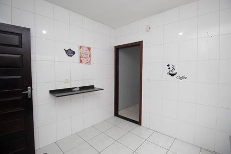 Casa para alugar com 120m², 4 quartos e 2 vagas Casa para alugar com 120m², 4 quartos e 2 vagasCozinha