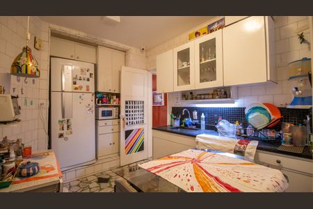 Apartamento à venda com 95m², 2 quartos e sem vaga Apartamento à venda com 95m², 2 quartos e sem vagaCozinha