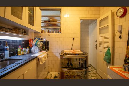 Apartamento à venda com 95m², 2 quartos e sem vaga Apartamento à venda com 95m², 2 quartos e sem vagaCozinha