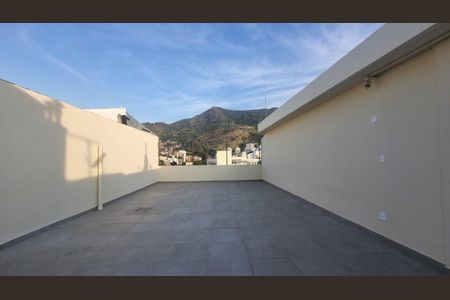 Apartamento à venda com 95m², 2 quartos e sem vaga Apartamento à venda com 95m², 2 quartos e sem vagaÁrea Comum