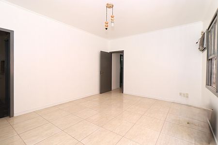 Sala de apartamento para alugar com 3 quartos, 96m² em Navegantes, Porto Alegre