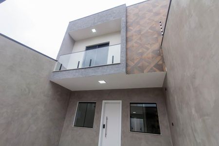 Casa à venda com 122m², 3 quartos e 2 vagas Casa à venda com 122m², 3 quartos e 2 vagasGaragem