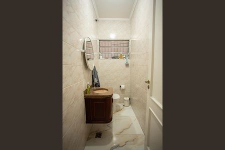 Casa à venda com 158m², 3 quartos e 2 vagasLavabo