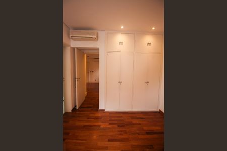 Apartamento à venda com 420m², 4 quartos e 4 vagasSuíte 3