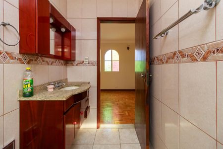 Casa à venda com 170m², 2 quartos e 2 vagas Casa à venda com 170m², 2 quartos e 2 vagasBanheiro