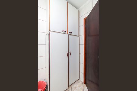 Casa à venda com 170m², 2 quartos e 2 vagas Casa à venda com 170m², 2 quartos e 2 vagasÁrea de Serviço