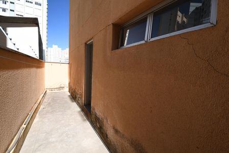 Studio à venda com 34m², 1 quarto e sem vagaQuintal