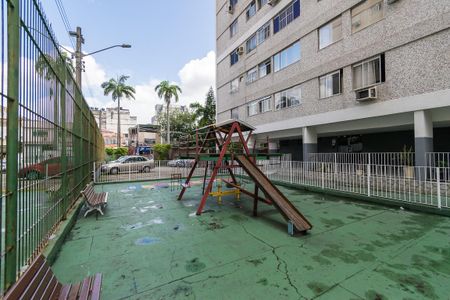 Apartamento à venda com 51m², 2 quartos e 1 vaga Apartamento à venda com 51m², 2 quartos e 1 vagaÁrea comum - Playground