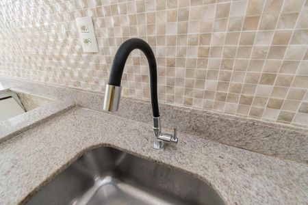 Apartamento à venda com 51m², 2 quartos e 1 vaga Apartamento à venda com 51m², 2 quartos e 1 vagaCozinha - Torneira