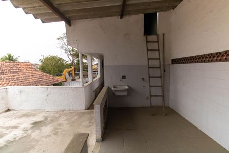 Casa de condomínio à venda com 420m², 5 quartos e 4 vagas Casa de condomínio à venda com 420m², 5 quartos e 4 vagasTerraço