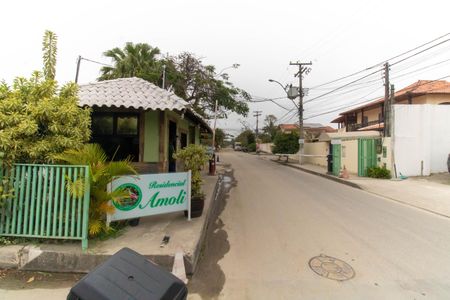 Casa de condomínio à venda com 420m², 5 quartos e 4 vagas Casa de condomínio à venda com 420m², 5 quartos e 4 vagasFachada