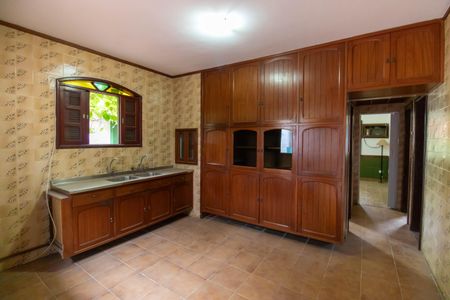 Casa de condomínio à venda com 420m², 5 quartos e 4 vagas Casa de condomínio à venda com 420m², 5 quartos e 4 vagasCozinha