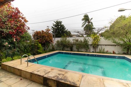 Casa de condomínio à venda com 420m², 5 quartos e 4 vagas Casa de condomínio à venda com 420m², 5 quartos e 4 vagasVista da Suíte