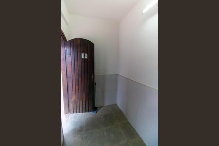 Casa de condomínio à venda com 420m², 5 quartos e 4 vagas Casa de condomínio à venda com 420m², 5 quartos e 4 vagasQuarto de Serviço