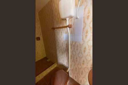 Casa de condomínio à venda com 420m², 5 quartos e 4 vagas Casa de condomínio à venda com 420m², 5 quartos e 4 vagasBanheiro da Suíte Esterna