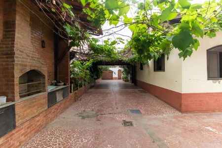 Casa de condomínio à venda com 420m², 5 quartos e 4 vagas Casa de condomínio à venda com 420m², 5 quartos e 4 vagasVista da Suíte Externa