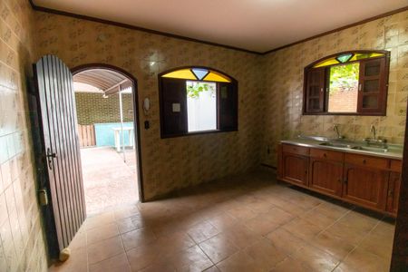 Casa de condomínio à venda com 420m², 5 quartos e 4 vagas Casa de condomínio à venda com 420m², 5 quartos e 4 vagasCozinha