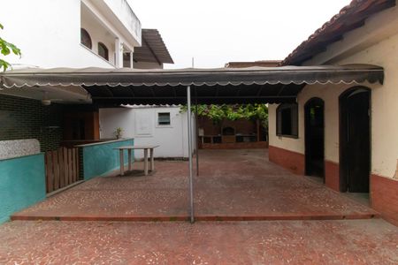 Casa de condomínio à venda com 420m², 5 quartos e 4 vagas Casa de condomínio à venda com 420m², 5 quartos e 4 vagasÁrea externa