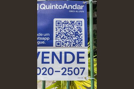 Apartamento à venda com 65m², 2 quartos e 1 vagaPlaquinha