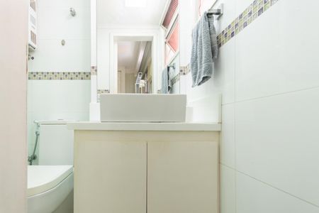 Banheiro Suíte de apartamento à venda com 2 quartos, 65m² em Estácio, Rio de Janeiro