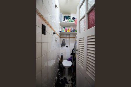 Apartamento à venda com 46m², 1 quarto e sem vagaBanheiro de Serviço