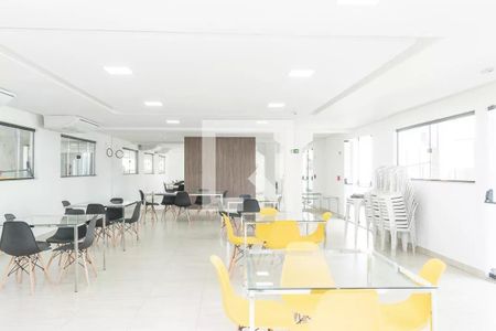 Apartamento à venda com 40m², 2 quartos e 1 vaga Apartamento à venda com 40m², 2 quartos e 1 vagaÁrea comum - Salão de festas