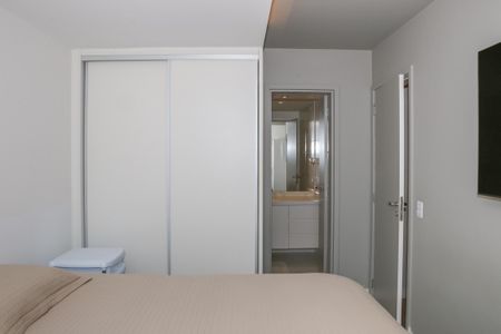 Apartamento à venda com 79m², 2 quartos e 1 vaga Apartamento à venda com 79m², 2 quartos e 1 vagaSuíte