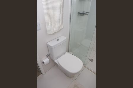 Apartamento à venda com 79m², 2 quartos e 1 vaga Apartamento à venda com 79m², 2 quartos e 1 vagaBanheiro da Suíte