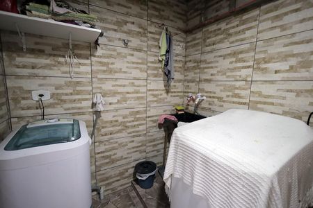 Casa à venda com 100m², 4 quartos e 2 vagasÁrea de Serviço 2