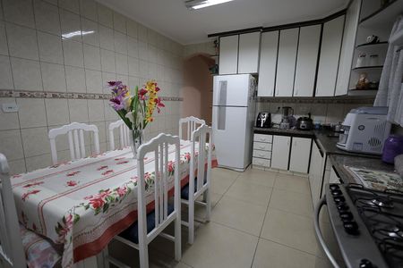 Casa à venda com 100m², 4 quartos e 2 vagasCozinha