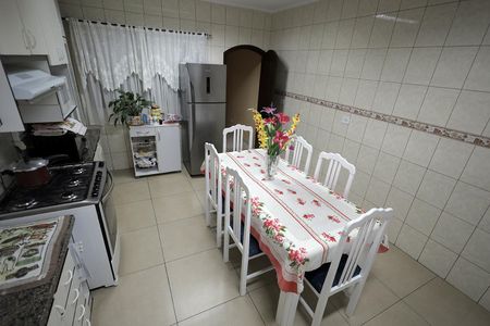 Casa à venda com 100m², 4 quartos e 2 vagasCozinha