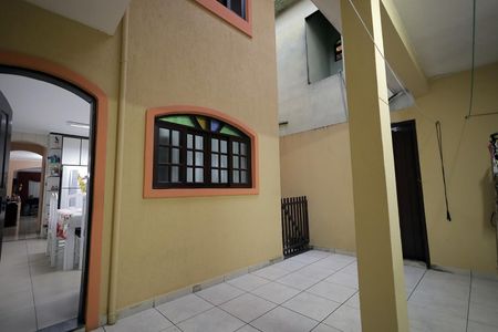 Casa à venda com 100m², 4 quartos e 2 vagasÁrea de Serviço e Churrasqueira