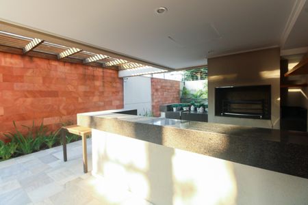Apartamento à venda com 135m², 3 quartos e 2 vagas Apartamento à venda com 135m², 3 quartos e 2 vagasÁrea comum - Churrasqueira