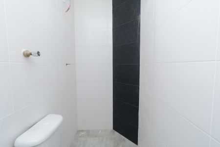 Banheiro de apartamento à venda com 1 quarto, 30m² em Eldorado, Contagem