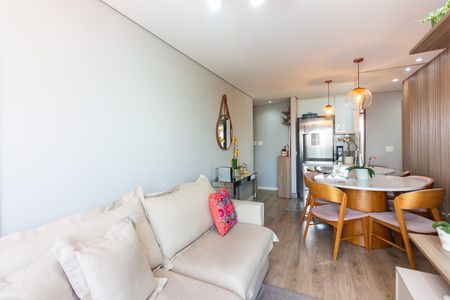 Sala de apartamento à venda com 2 quartos, 52m² em Quitaúna, Osasco