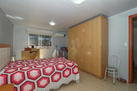 Casa à venda com 169m², 4 quartos e 2 vagasQuarto Suíte