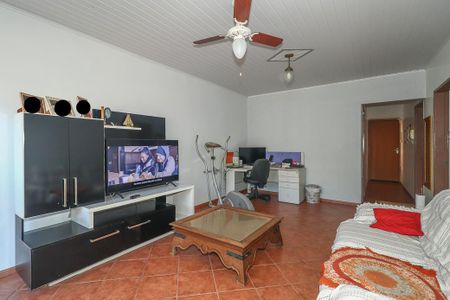 Casa à venda com 169m², 4 quartos e 2 vagasSala