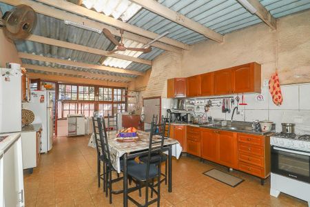 Casa à venda com 169m², 4 quartos e 2 vagasCozinha