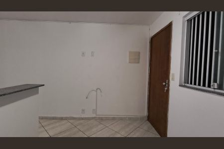 Sala de apartamento para alugar com 1 quarto, 40m² em Recreio dos Bandeirantes, Rio de Janeiro