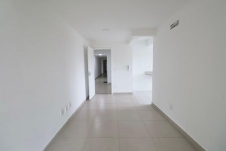 Sala de apartamento para alugar com 2 quartos, 55m² em Tortuga, Guarujá