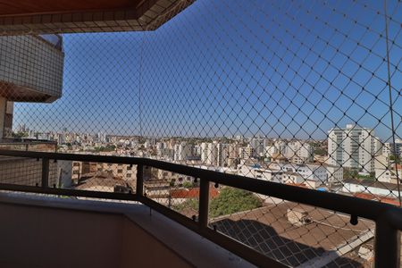 Sacada de apartamento para alugar com 4 quartos, 160m² em Fundinho, Uberlândia