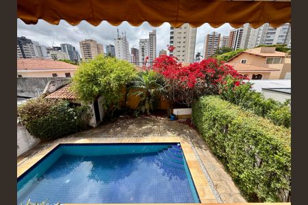 Casa à venda com 491m², 4 quartos e 6 vagas Casa à venda com 491m², 4 quartos e 6 vagasVista Salão Superior