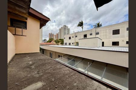 Casa à venda com 491m², 4 quartos e 6 vagas Casa à venda com 491m², 4 quartos e 6 vagasVista Quarto 1